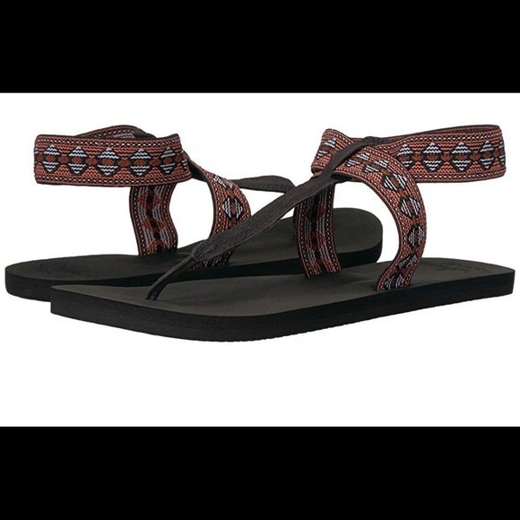 Reef Shoes - reef cushion moon sandal fun prints sandals